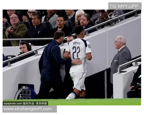 枪手球迷网红与安保冲突内幕：被桑德兰球迷嘲讽后我坚定回应我们是榜首